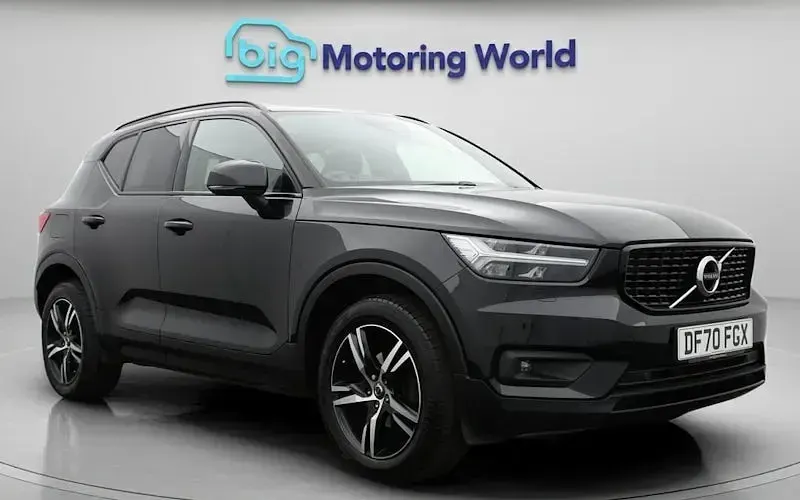 Used Volvo XC40 R-Design 163 HP (119 kW) 2021 SUV