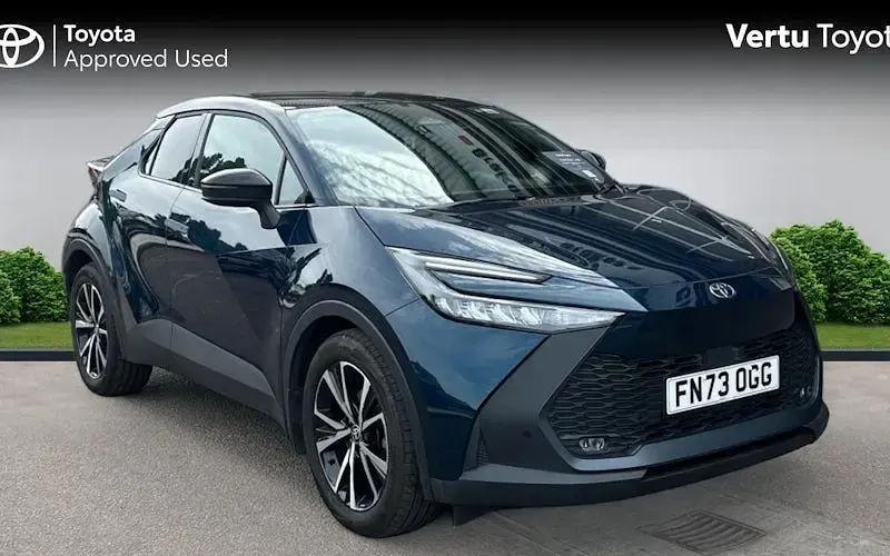 Used Toyota C-HR Design 140 HP (102 kW) 2026 SUV