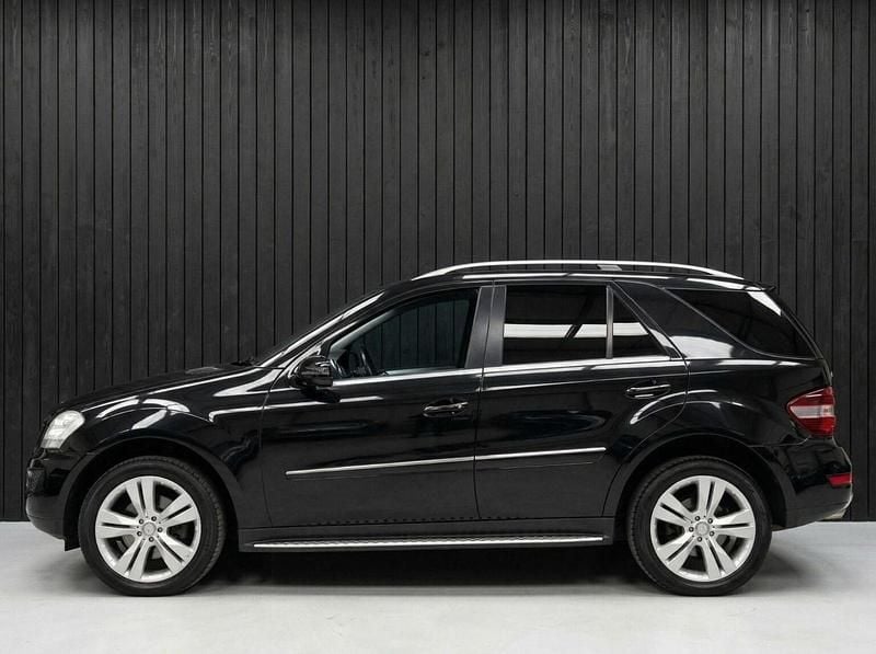 Used Mercedes ML350 2011 Black SUV