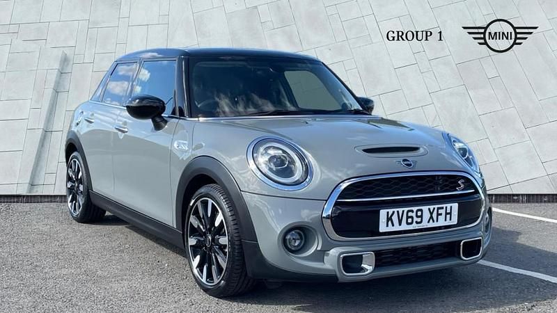 Grey Used 2019 Mini Cooper S Exclusive Hatchback | £17,395 (Fair price) - Image 1/4