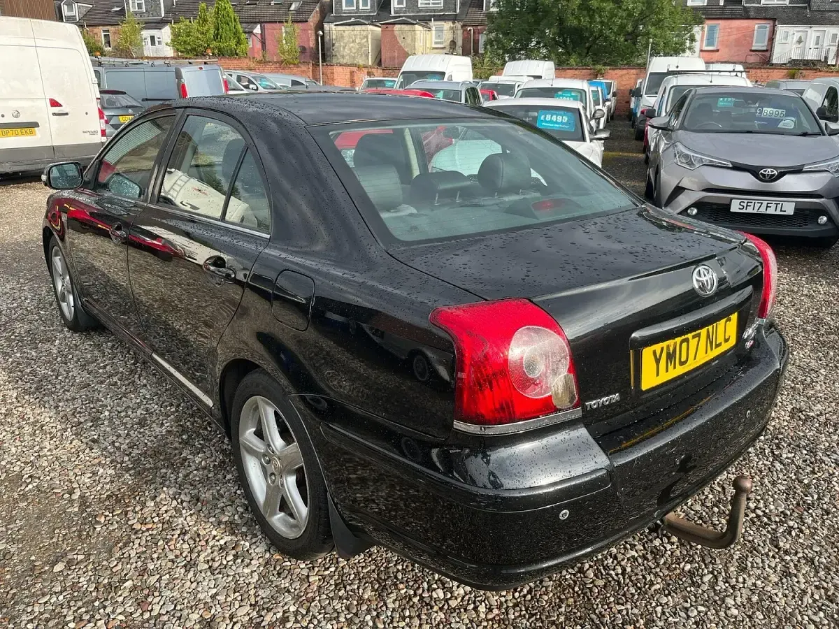 Used Toyota Avensis T1 174 HP (127 kW) 2007 Black Sedan