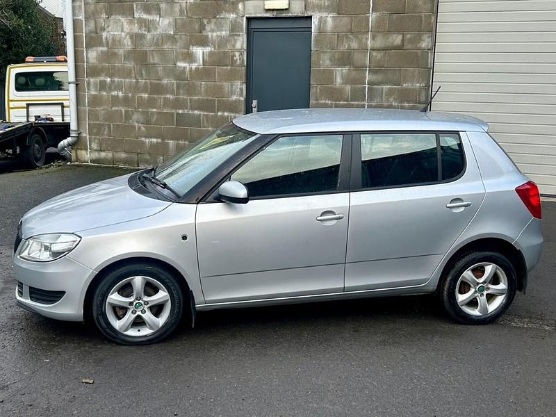 Used Skoda Fabia SE 70 HP (51 kW) 2013 Silver Hatchback