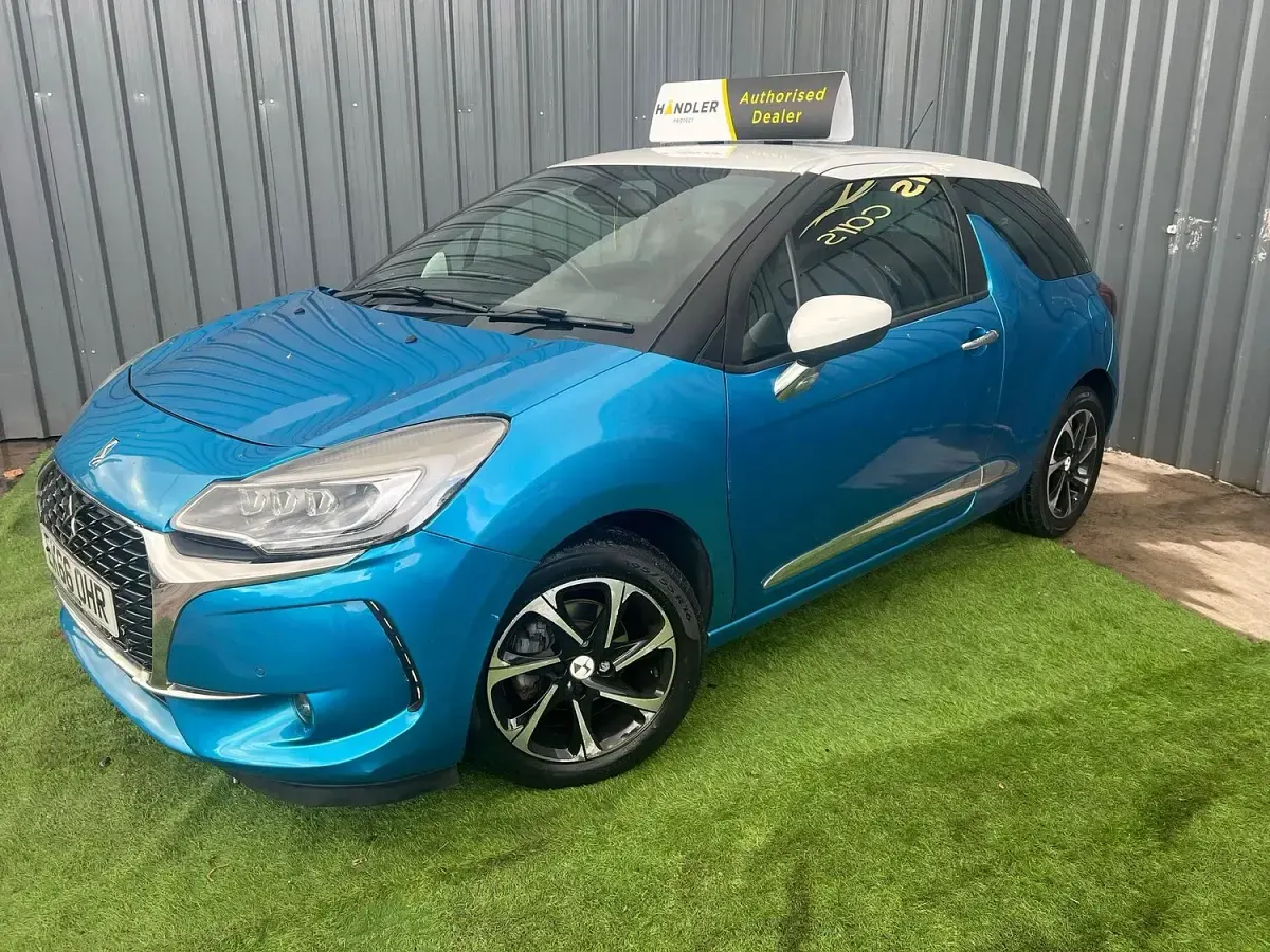 Used DS Automobiles DS3 Elegance 110 HP (80 kW) 2016 Blue Hatchback
