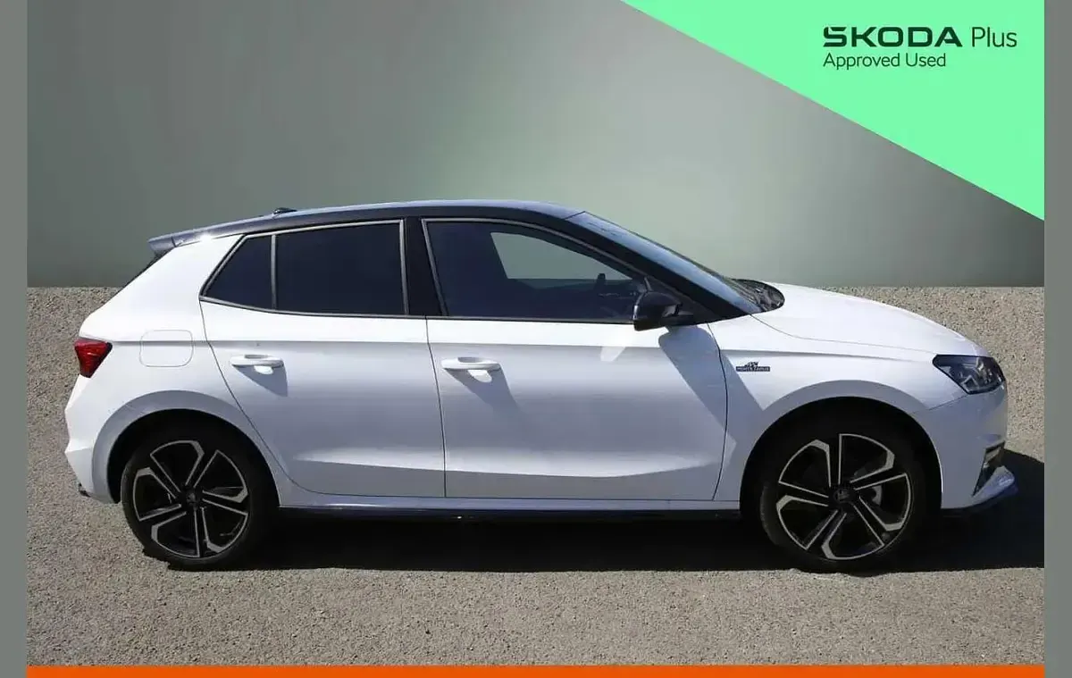 New Skoda Fabia Monte Carlo 113 HP (83 kW) 2026 Moon white metallic black magic pearl effect Hatchback