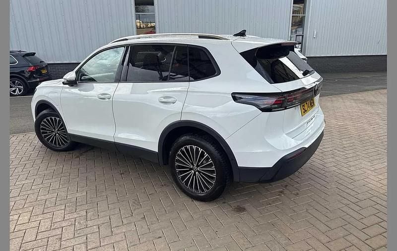 Used VW Tiguan Edition 204 HP (150 kW) 2024 White SUV