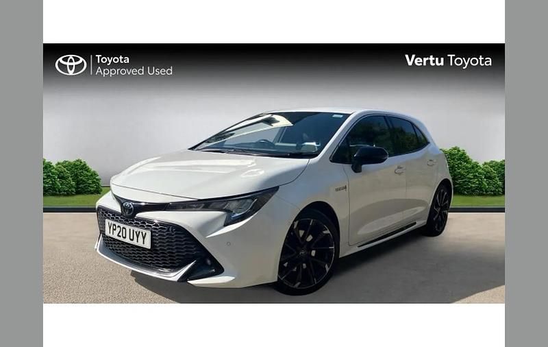 Used Toyota Corolla Sport 184 HP (135 kW) 2020 White Hatchback