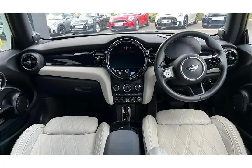 Used Mini Cooper S Level 3 135 kW (184 HP) 2021 White silver Hatchback