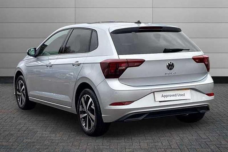 Used VW Polo Match 95 HP (69 kW) 2024 Reflex silver Hatchback