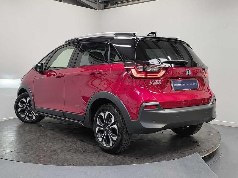 Used Honda Jazz Hybrid 109 HP (80 kW) 2021 Red Hatchback
