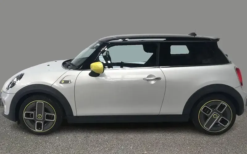 Used Mini Cooper Level 2 135 kW (184 HP) 2020 Hatchback