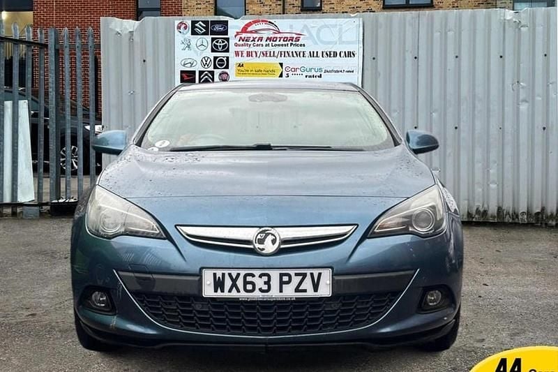 Used Vauxhall Astra GTC SRi 140 HP (102 kW) 2013 Coupe