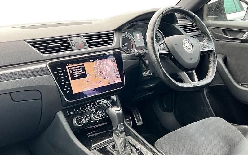 Used Skoda Superb SportLine 220 HP (161 kW) 2017 Silver Estate