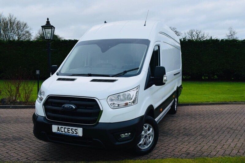 White Used 2022 Ford Transit Trend Van | £14,995 (Good price) - Image 1/4