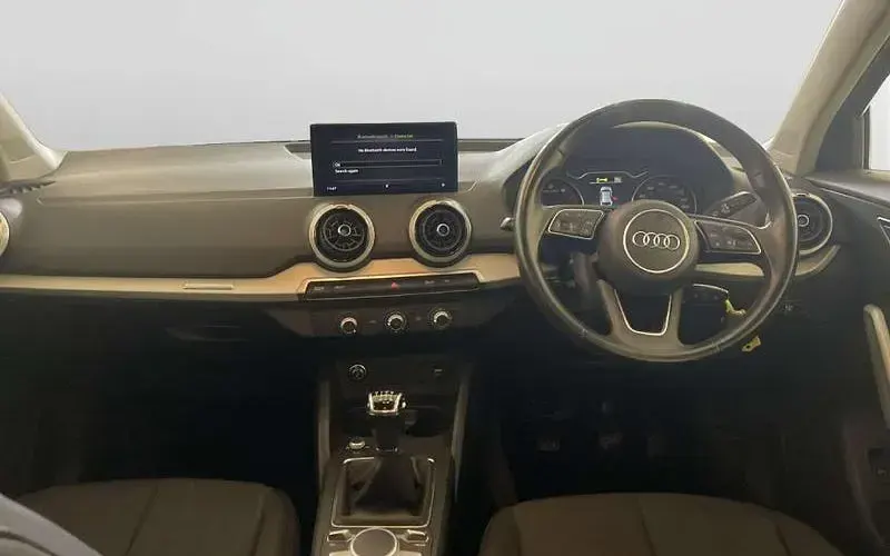 Begagnad Audi Q2 Advanced 110 HK (80 kW) 2022 Blå SUV