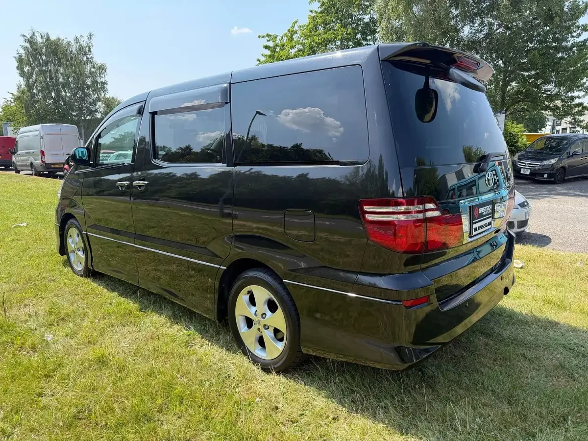 Used Toyota Alphard 159 HP (116 kW) 2007 Black MPV