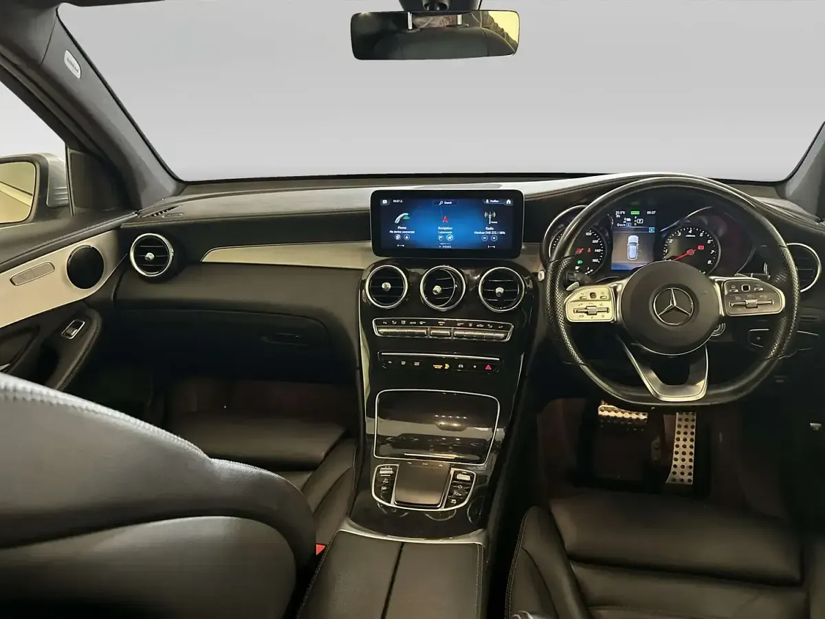 Used Mercedes GLC300e AMG line 333 HP (244 kW) 2022 Silver SUV