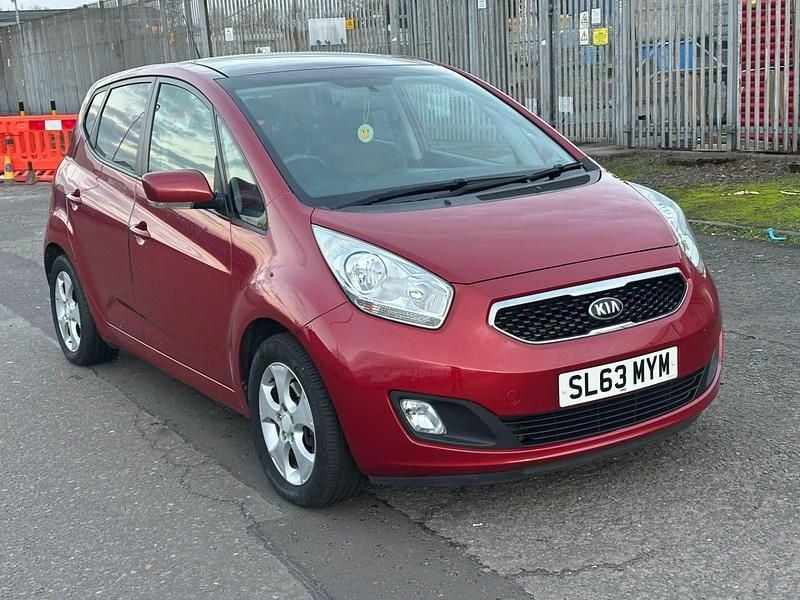 Red Used 2013 Kia Venga Hatchback | £5,995 (A bit pricey) - Image 1/4