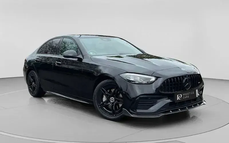 Usado Mercedes C300 AMG line 265 HP (194 kW) 2022 Sedan