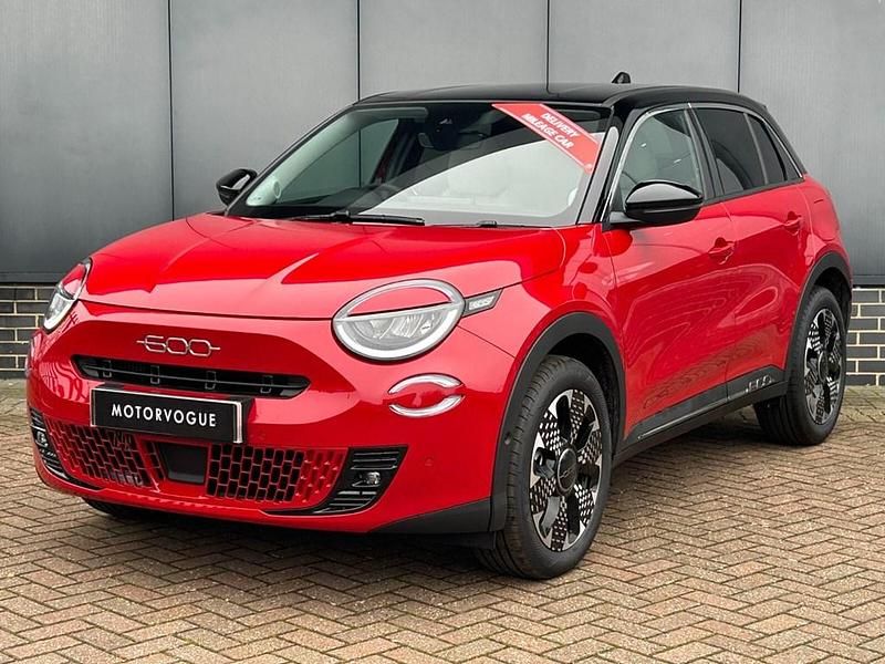 New Fiat 600 La Prima 134 HP (98 kW) 2025 Red paint Hatchback