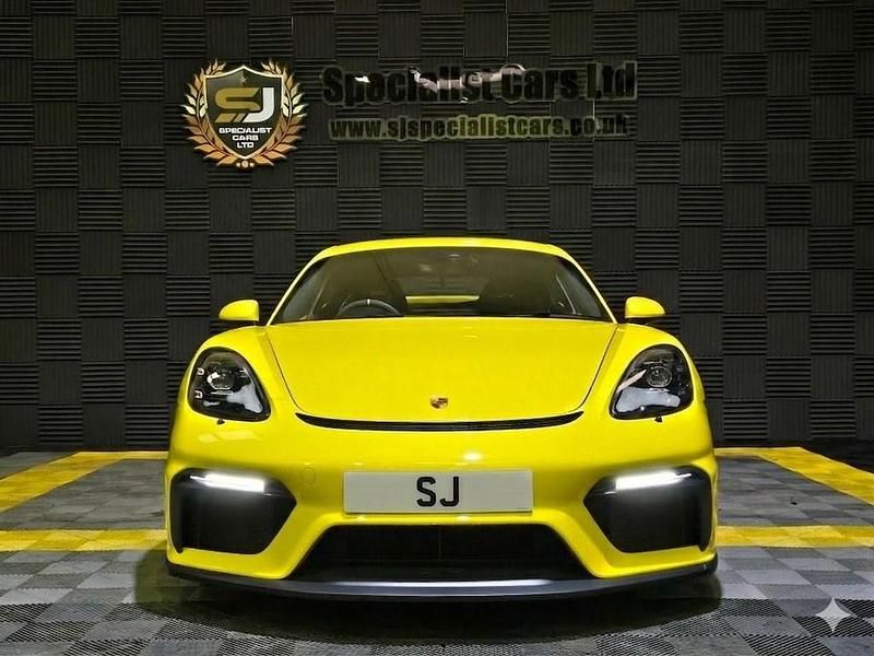 Usado Porsche 718 Cayman 420 HP (308 kW) 2020 Amarelo Coupé