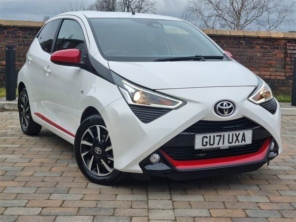 White Used 2021 Toyota Aygo Trend Hatchback | £10,495 (Fair price) - Image 1/1