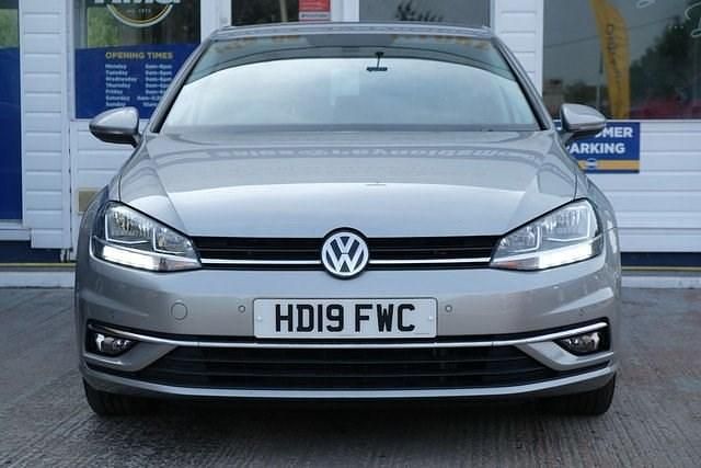 Used VW Golf VII Match 114 HP (83 kW) 2019 Silver Hatchback
