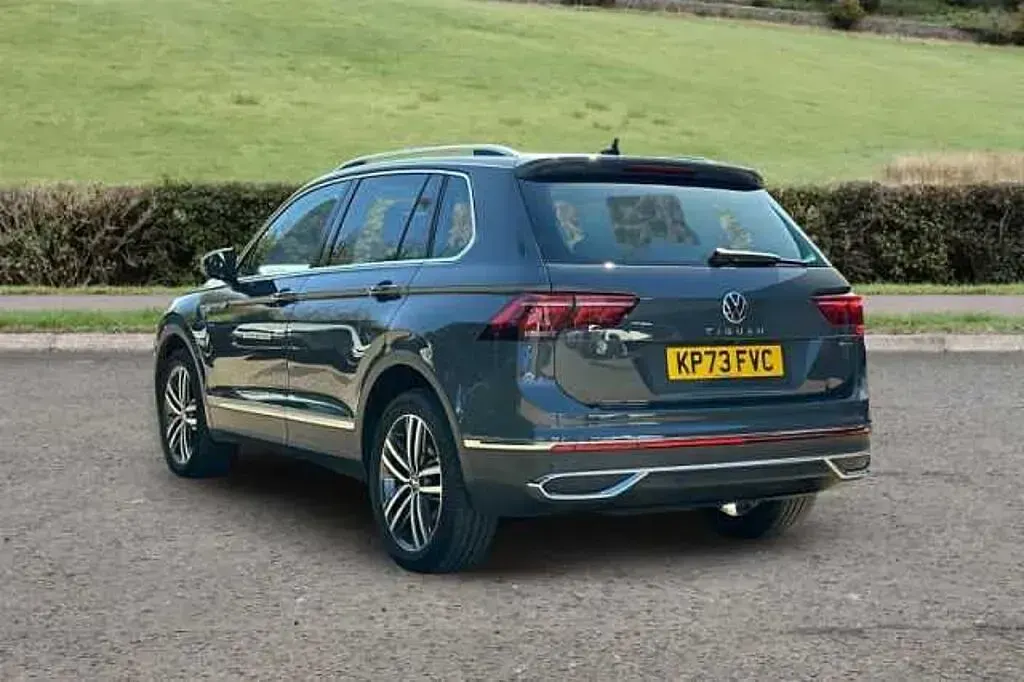 Used VW Tiguan Elegance 150 HP (110 kW) 2023 Grey SUV
