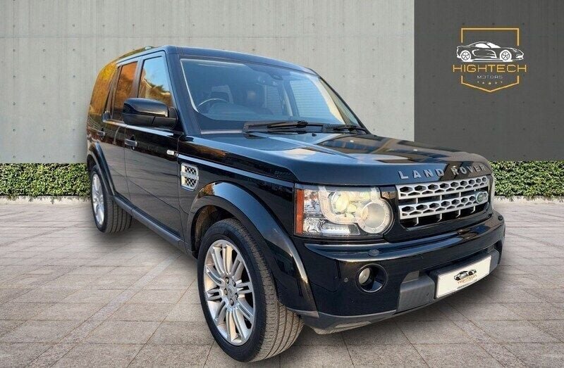 Black Used 2011 Land Rover Discovery 4 HSE SUV | £5,998 (A bit pricey) - Image 1/4