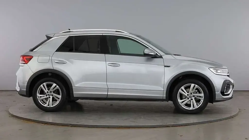 Used VW T-Roc R-line 150 HP (110 kW) 2025 Silver SUV