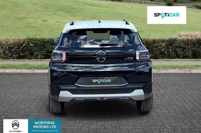 Used Citroën e-C3 81 kW (111 HP) 2025 Black Hatchback