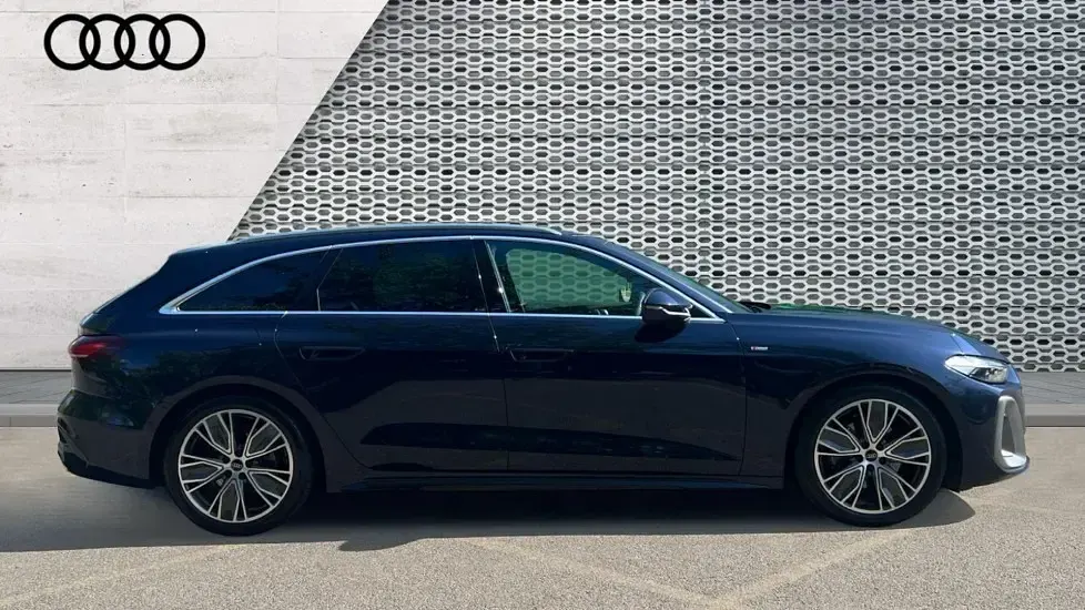 Used Audi A5 Sportback S-Line 204 HP (150 kW) 2025 Blue Hatchback