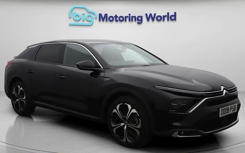 New 2025 Citroën C5 X PureTech Estate | £21,050 (Fair price) - Image 1/4