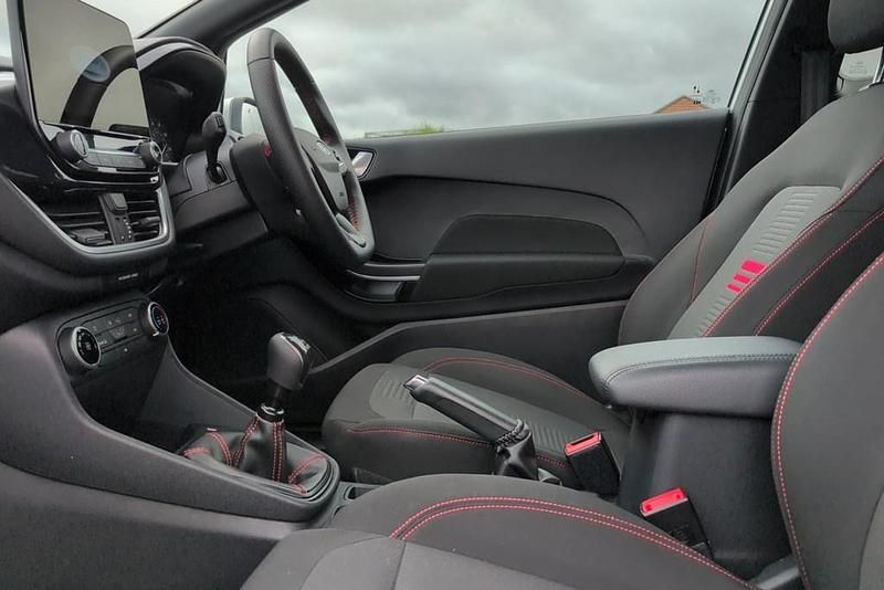 Used Ford Fiesta ST-Line 125 HP (91 kW) 2022 Silver Hatchback