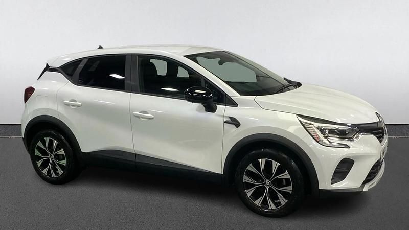 Used Renault Captur Evolution 91 HP (66 kW) 2024 White SUV