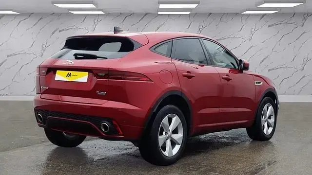 Usado Jaguar E-Pace R-Dynamic 180 HP (132 kW) 2020 Vermelho SUV