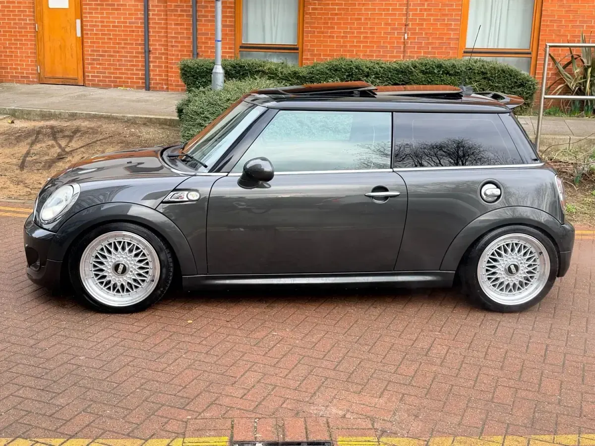Usado Mini Cooper S Hatch 184 HP (135 kW) 2010 Cinzento Citadino