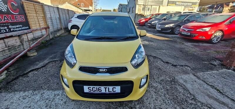 Used Kia Picanto 68 HP (50 kW) 2016 Yellow Hatchback