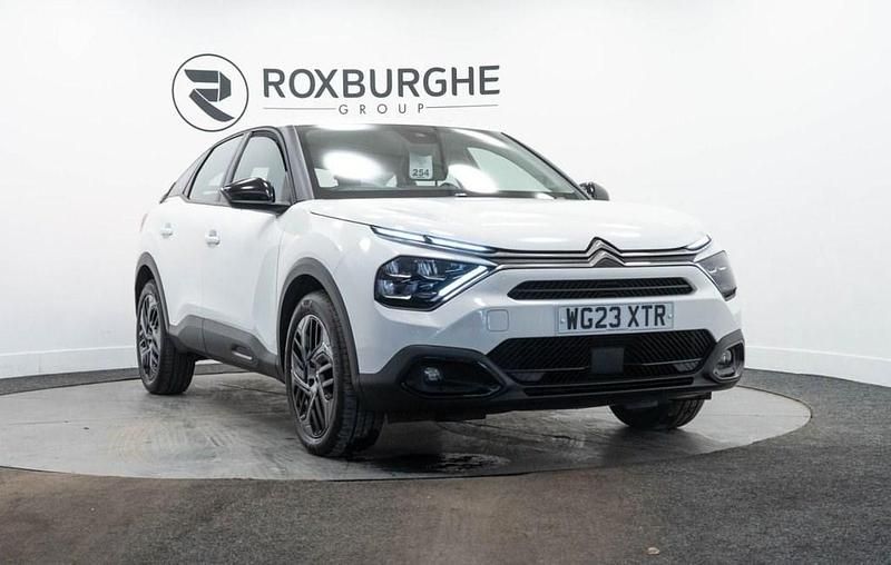 White Used 2023 Citroën C4 PureTech Hatchback | £12,750 (Good price) - Image 1/4