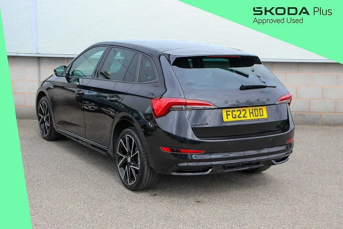 Usado Skoda 110 R Monte Carlo 81 CV (59 kW) 2022 Negro Familiar