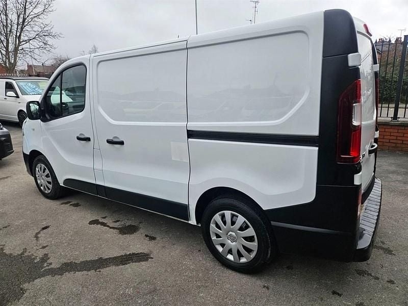 Used Renault Trafic Business 2019 White MPV