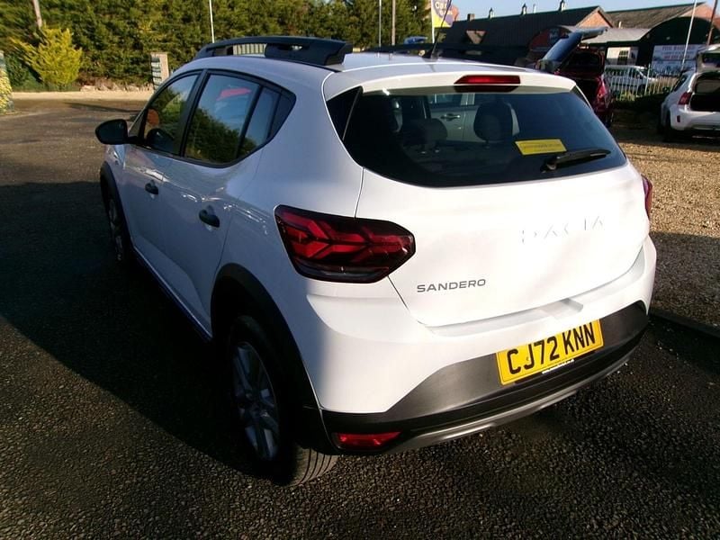 Used Dacia Sandero Essentiel 2023 White Hatchback