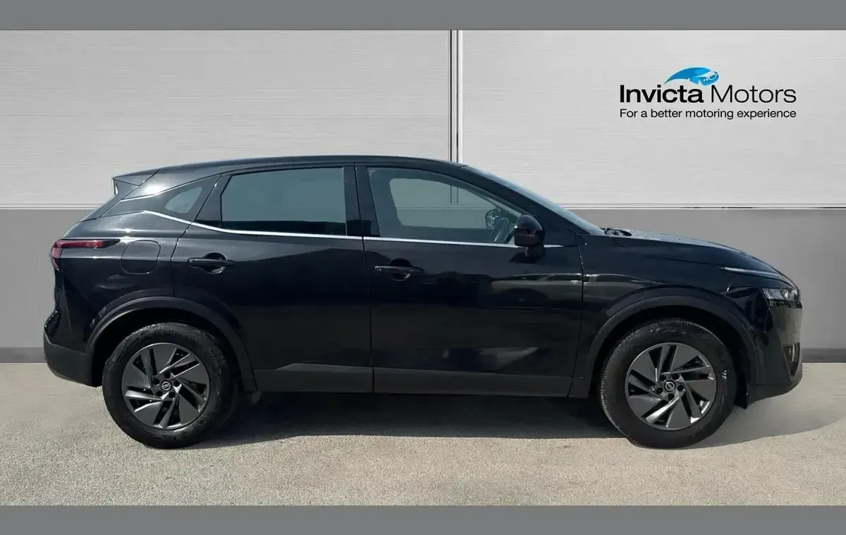 Used Nissan Qashqai Acenta Premium 140 HP (102 kW) 2021 Black SUV