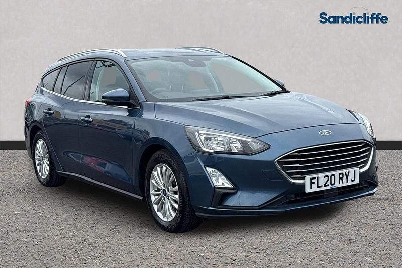 Used Ford Focus Titanium 125 HP (91 kW) 2020 Chrome blue (premium paint) Estate