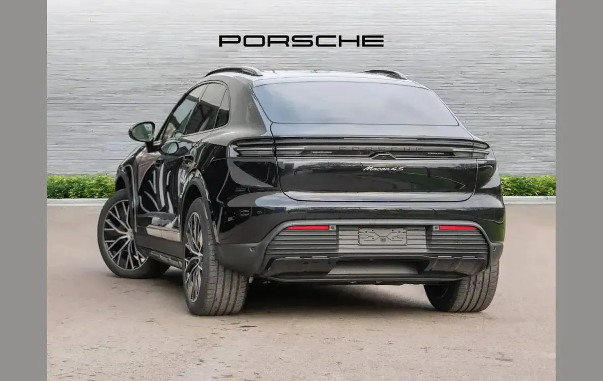 Used Porsche Macan Sport 380 kW (517 HP) 2026 Black SUV