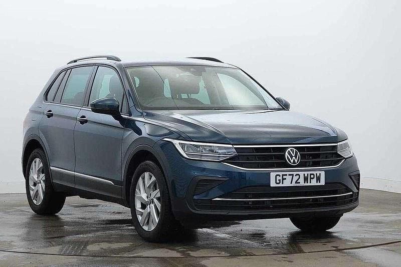 Blue Used 2022 VW Tiguan Life SUV | £20,824 (Good price) - Image 1/4