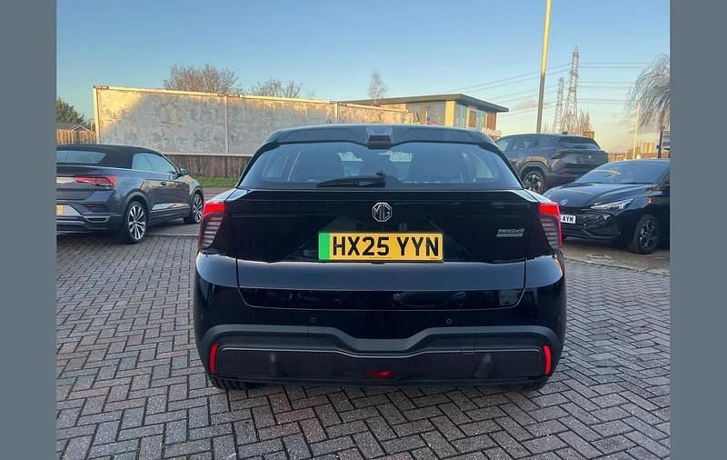 Used MG MG4 EV SE 147 kW (200 HP) 2025 Black Hatchback