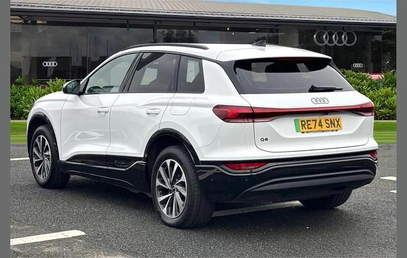 Used Audi Q6 e-tron Sport 225 kW (306 HP) 2024 White SUV