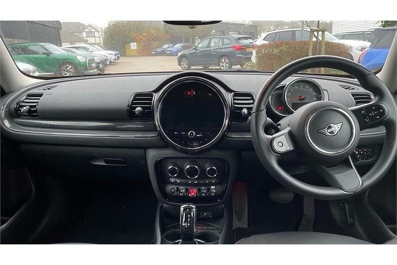 Used Mini Cooper Clubman Classic 136 HP (100 kW) 2022 Red Estate