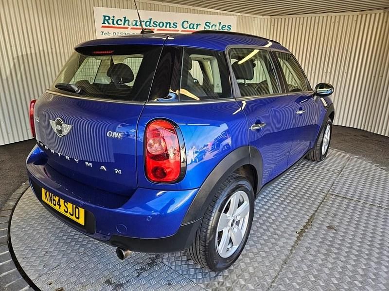 Used Mini ONE 98 HP (72 kW) 2014 Blue Hatchback