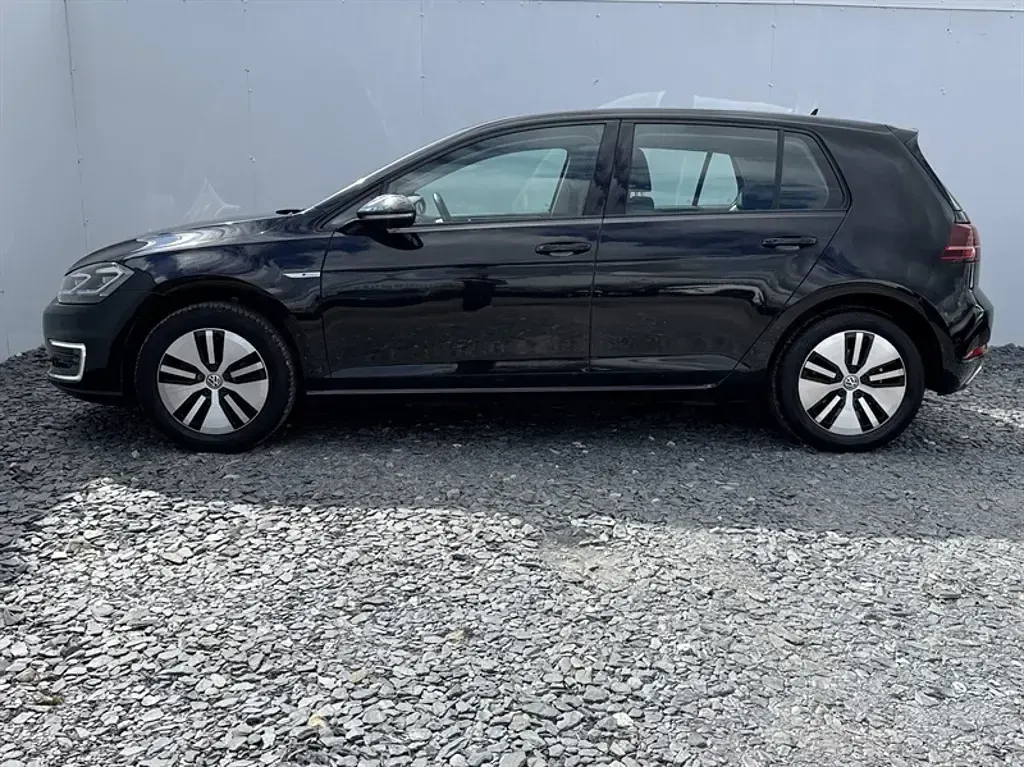 Used VW e-Golf 100 kW (136 HP) 2020 Black Hatchback